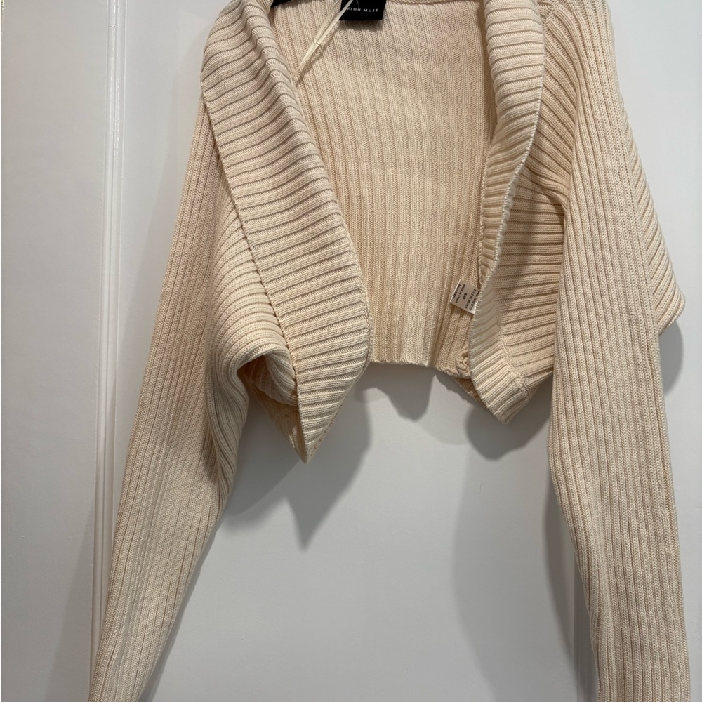 Elegant Cream Ribbed Women's Shrug
